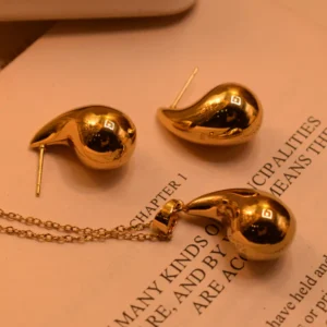 Beautiful Unique Design Gold Plated Necklace Set for Girls/Women